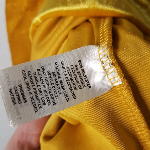 14th & Union Small Petite Velvet - Picture 5 of 5